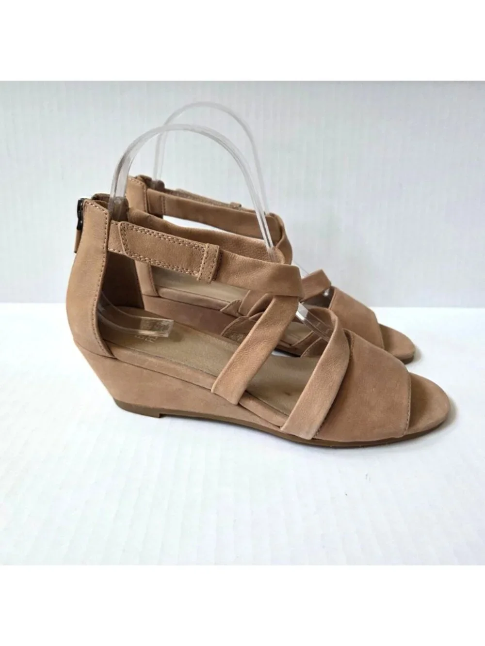 Eileen Fisher strap tan